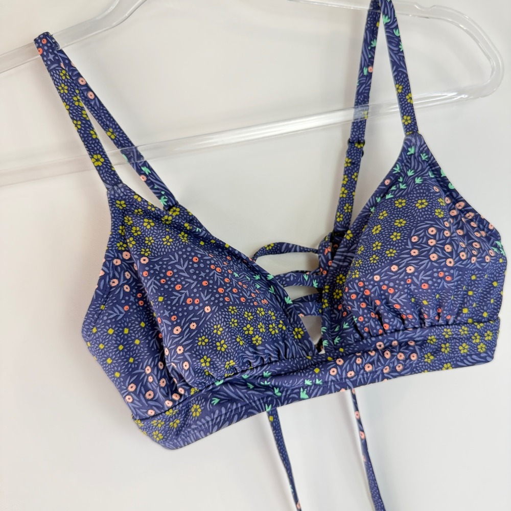 Title Nine Zehra Bikini Top Womens XS Navy Alpine Bloom Floral Strappy Keyhole